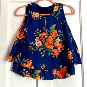 Floral blouse XS bell shaped tank